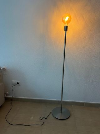 Lampara de pie