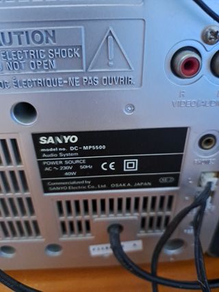 Minicadena SANYO modelo DC - MM5000