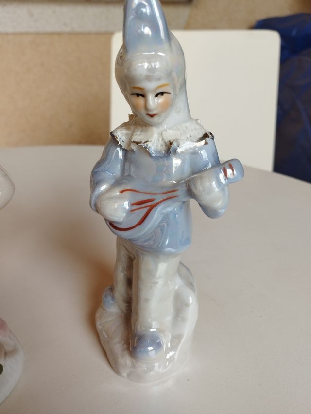 Cuatro figuras decoracion hogar.