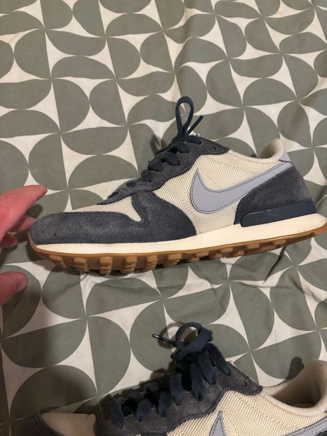 NIke internacionalist