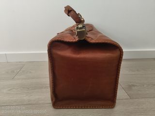 Maleta de piel antigua hecha a mano