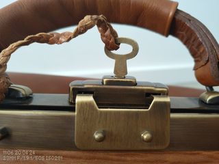 Maleta de piel antigua hecha a mano