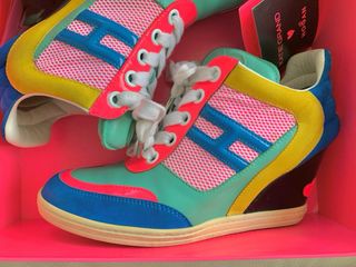 Zapatillas mujer Hogan tacon cuña 38.5