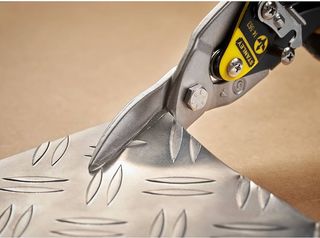 TIJERA CHAPA CORTE RECTO FATMAX