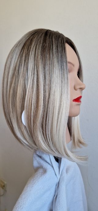 Peluca  bob rubi blanco 