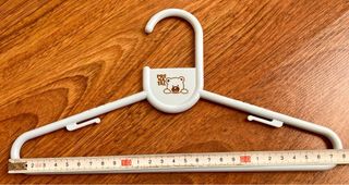 Lote 12 perchas Prenatal blancas y azules