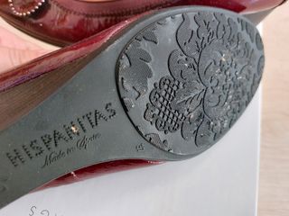 Mocasín cuña burdeos Hispanitas.37