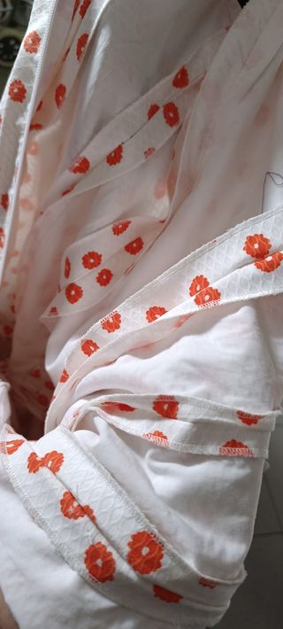 Vestido de sevillana flamenca gitana o rociero