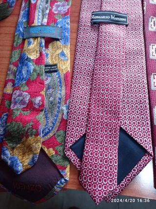 Corbatas Luxe . Romario Manzini , Kenzo .