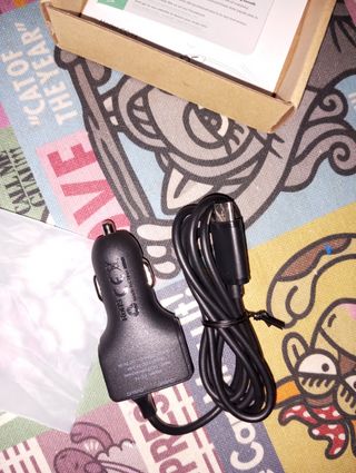 Cargador móvil para coche tipo C