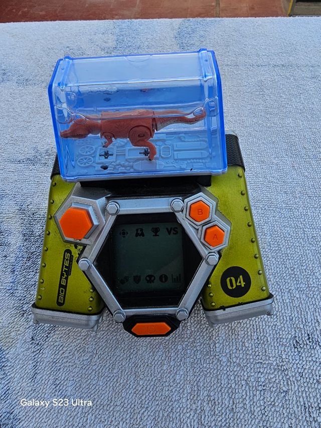 CONSOLA ANTIGUA BIO BYTES T-REX
