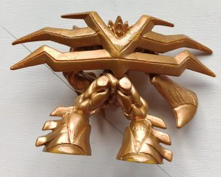 Gormiti Il Sommo Luminescente Signore del Sole ORO