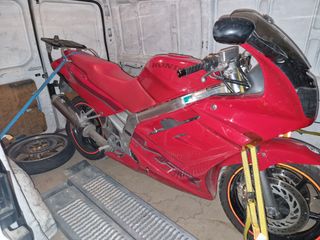 Rueda delantera vfr 750 rc36
