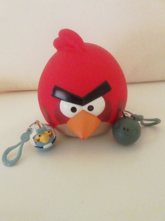 Angry Bird Hucha y 2 llaveros