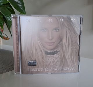 Britney Spears. Glory CD. Deluxe Edition.