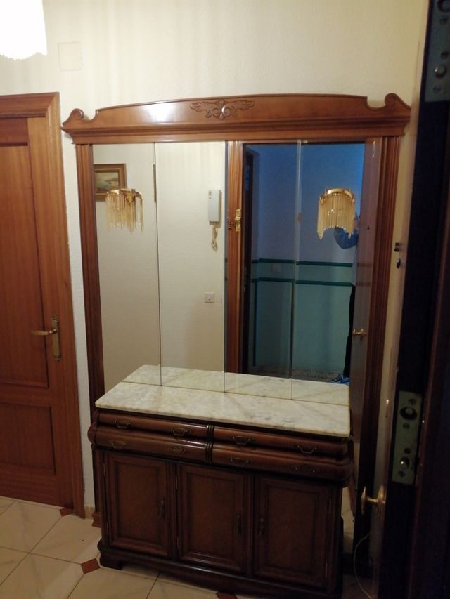 Recibidor con espejo