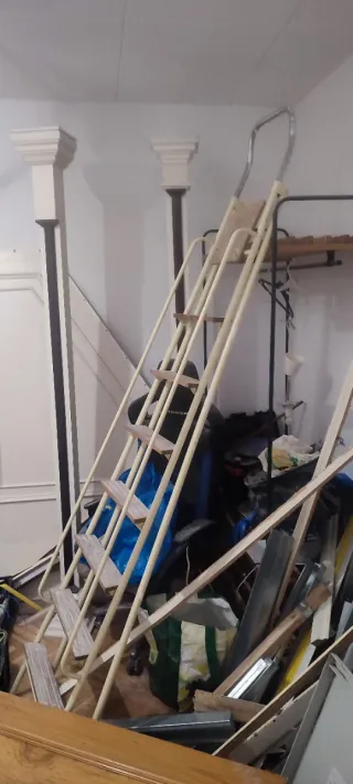 Escalera de 6 peldaños de aluminio muy l