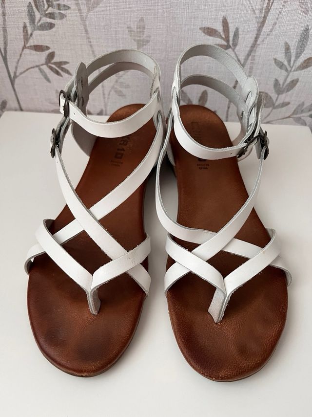 Sandalias blancas piel mujer Chika10 . Nº 37