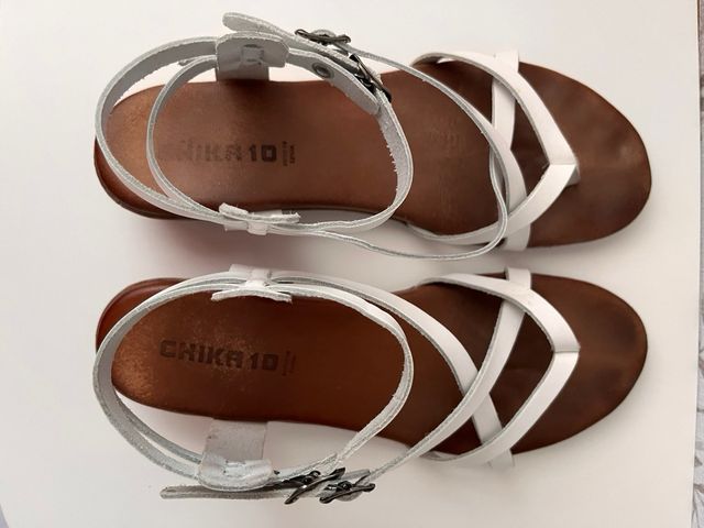 Sandalias blancas piel mujer Chika10 . Nº 37