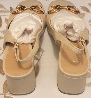 Sandalias UTERQÚE 37