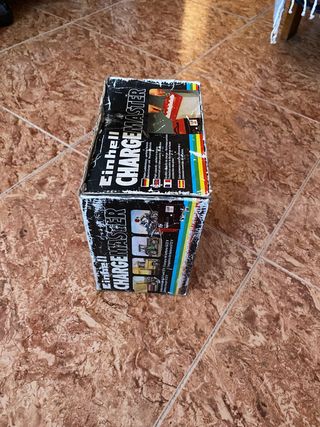 Cargador baterías antiguo
