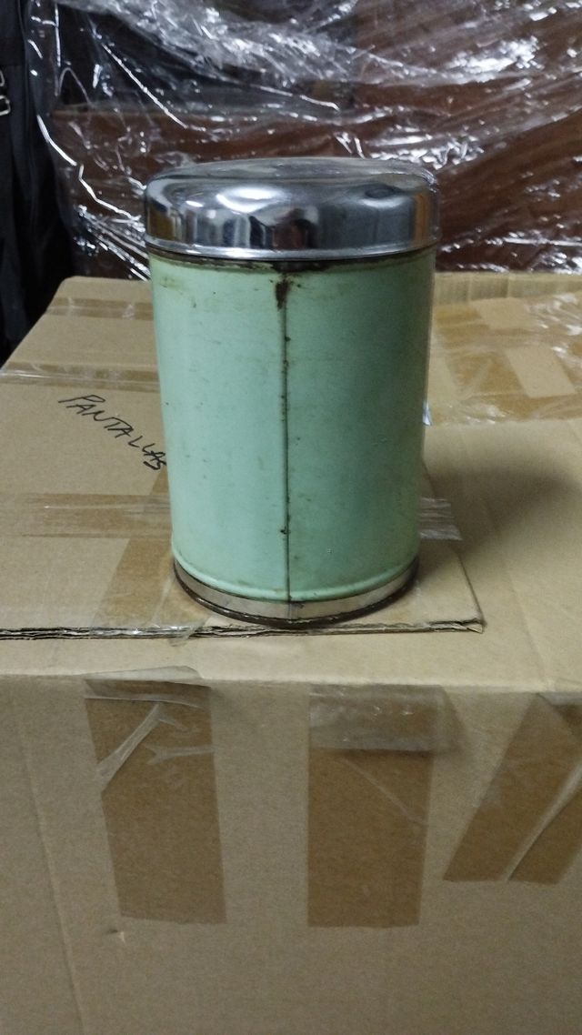 Pote metálico vintage