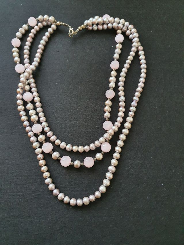 Collar 3 vueltas perlas naturales y cuarzo rosa