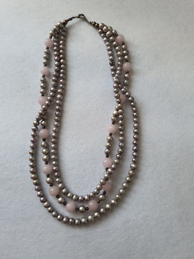Collar 3 vueltas perlas naturales y cuarzo rosa