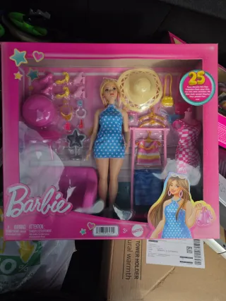 Barbie Juego de Heladería con Muñeca Rubia, Funció
