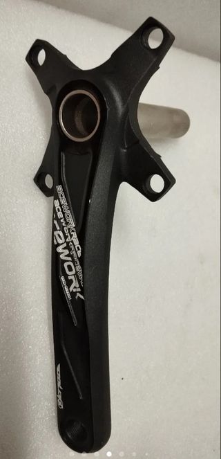 Bielas monoplato centro hueco 40 dientes