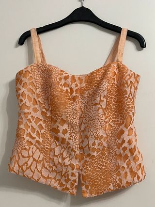 Traje de fiesta de chaqueta y falda con corpiño