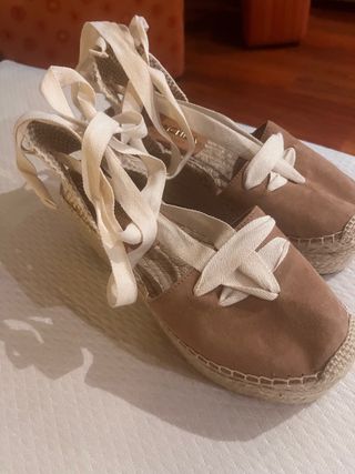 Alpargatas con cuña nuevas a estrenar