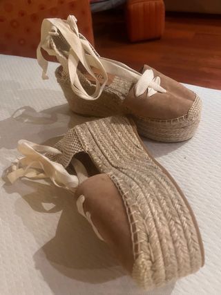 Alpargatas con cuña nuevas a estrenar