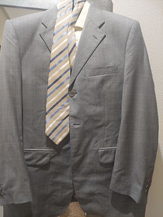 Traje Cortefiel