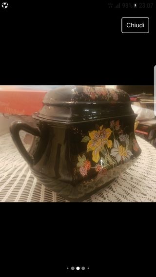 Biscottiera vintage con disegni floreali