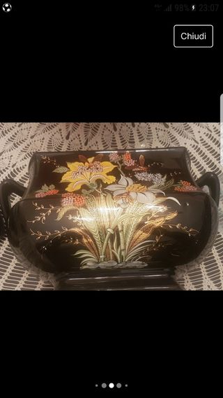 Biscottiera vintage con disegni floreali