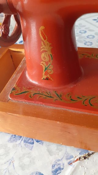 Mini máquina de coser 