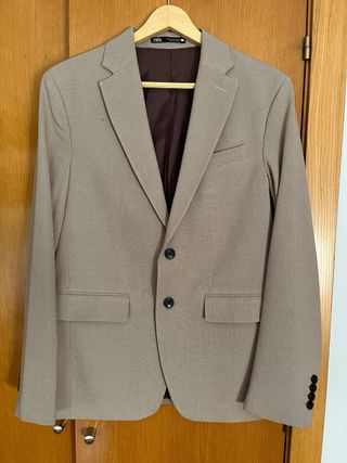 Traje Zara Beige Joven