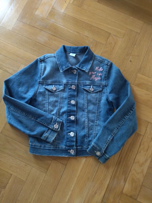 Cazadora vaquera niña