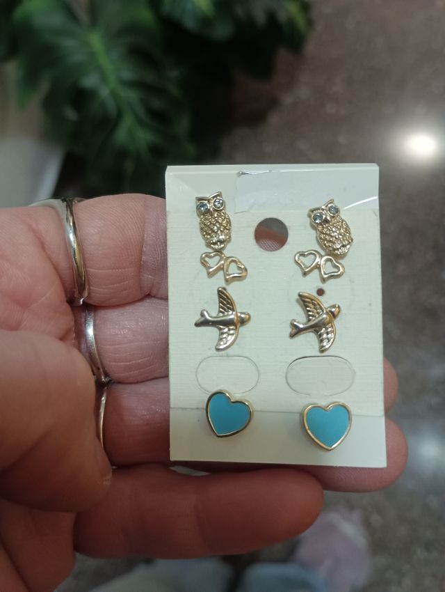 Lote de pendientes de bisutería nuevos