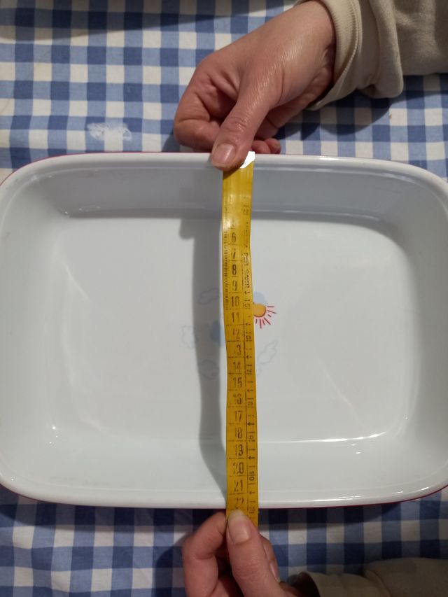 Pirofila in ceramica con disegni