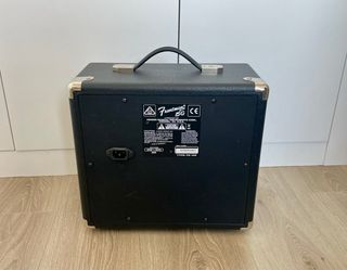 Amplificador Fender Frontman 15G