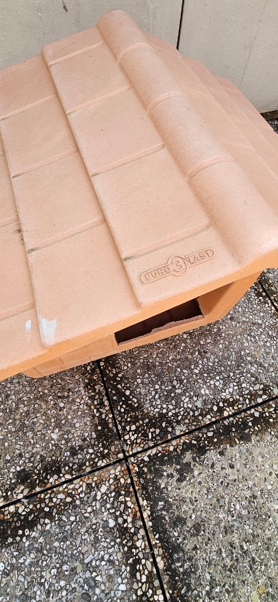 Cuccia in resina cane/gatto