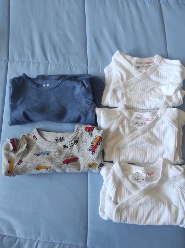 Bodies bebé manga larga Zara y H&M 62cm