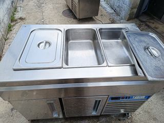 Mesa refrigerada