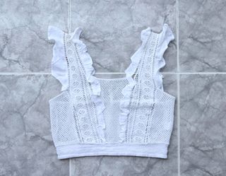 Camiseta blanca ganchillo