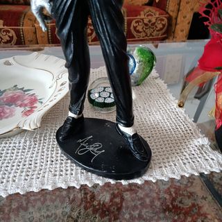 Statuina Michael Jackson