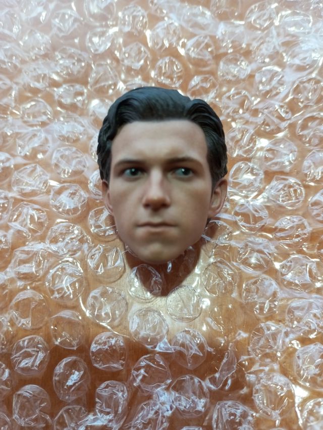 Hot Toys Tom Holland Spider Man
