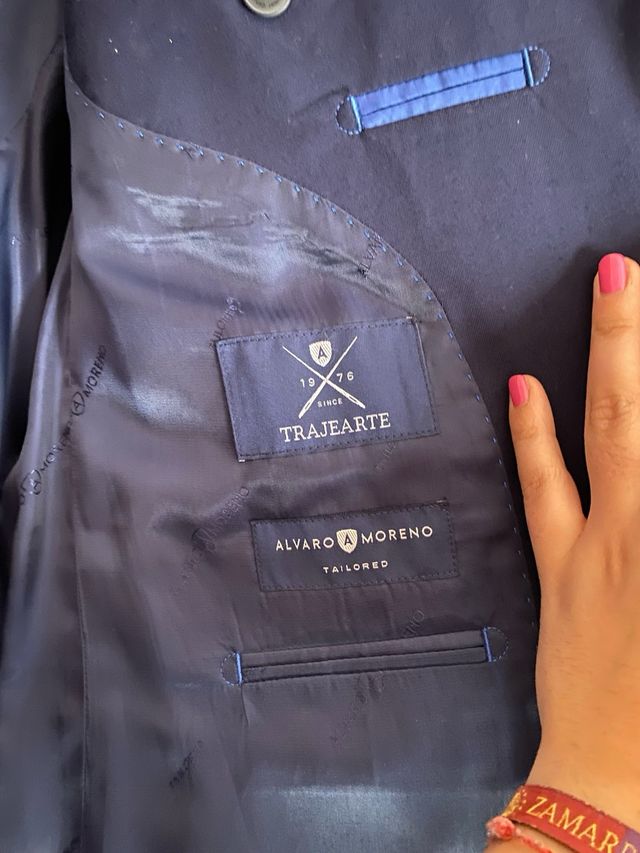 Traje ÁLVARO MORENO