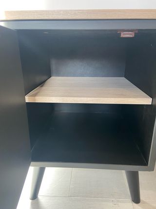 Mesita con balda interior